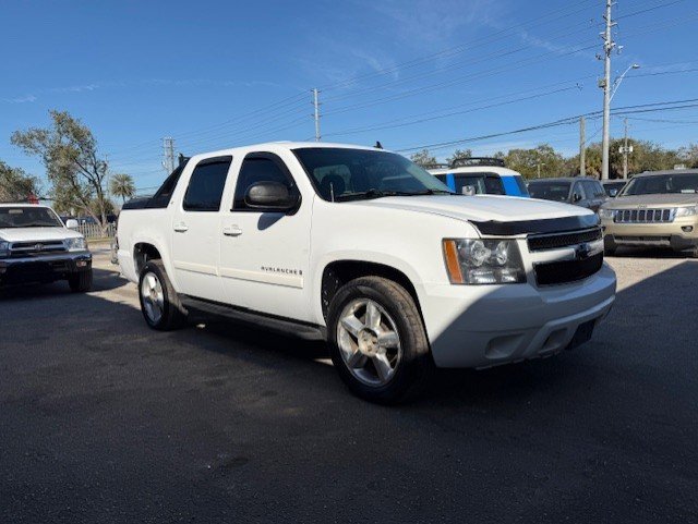 Used 2008 Chevrolet Avalanche LT w/ LT Preferred Equipment Group image 3