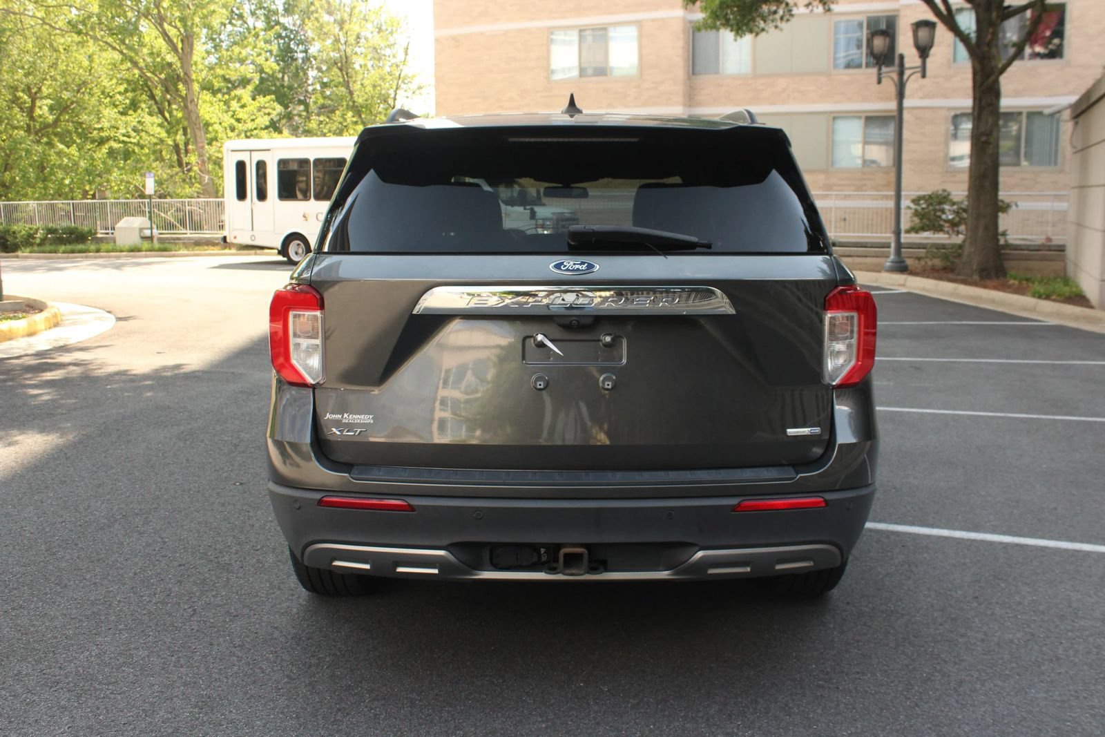 Used 2020 Ford Explorer XLT w/ Equipment Group 202A AWD/4WD image 8