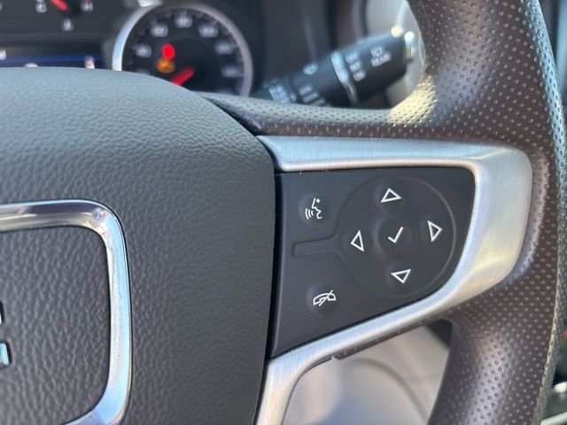 Used 2021 GMC Acadia SLE w/ Driver Convenience Package image 18