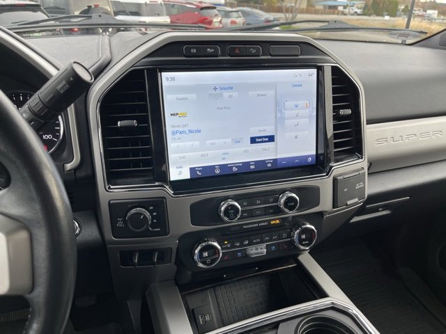 Used 2022 Ford F350 Lariat w/ Black Appearance Package image 12