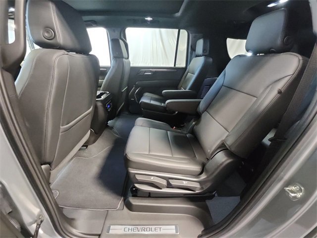 New 2025 Chevrolet Suburban LT w/ Advanced Technology Package image 17