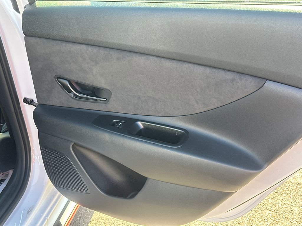 New 2025 Hyundai Elantra N image 16