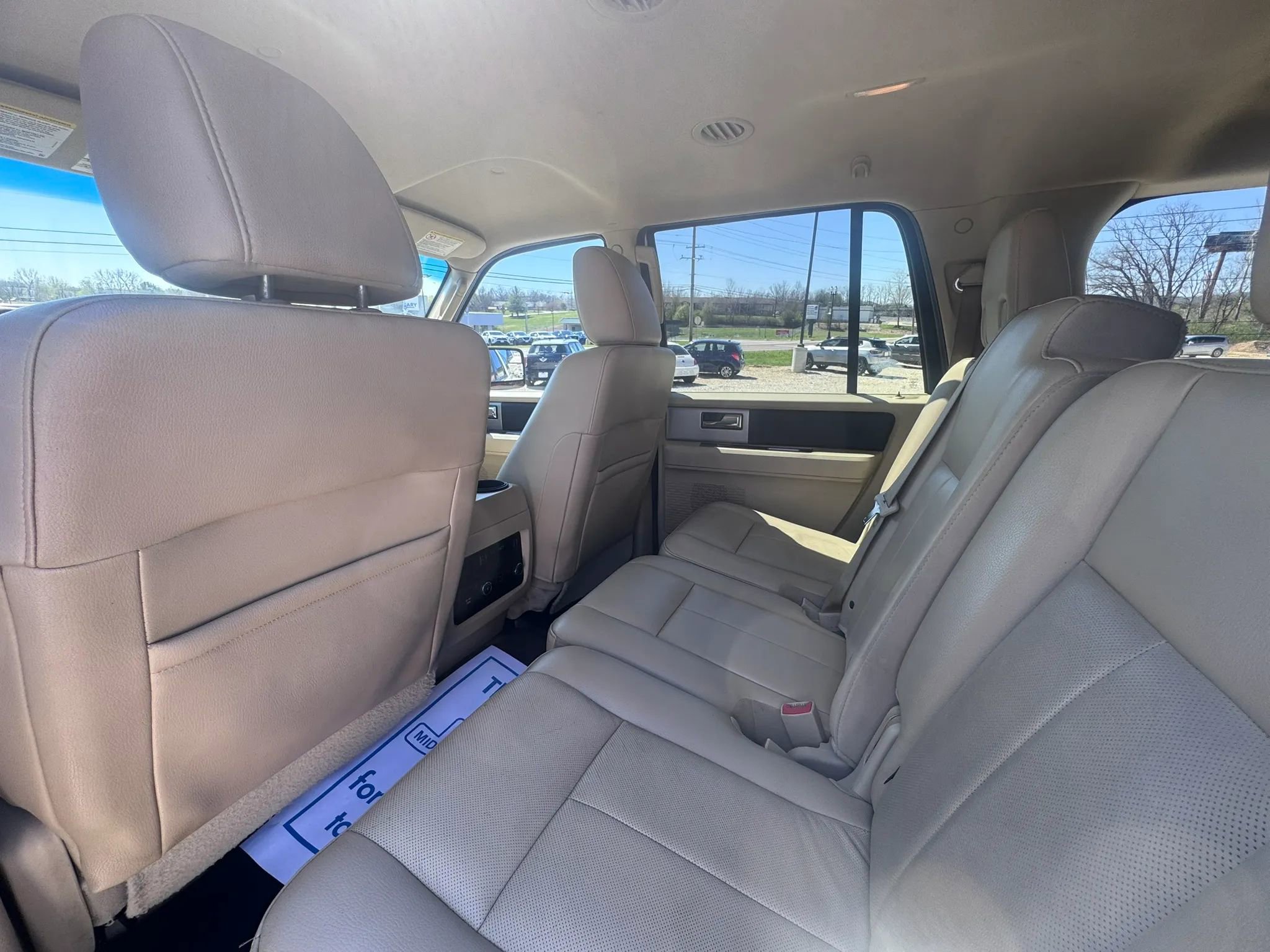 Used 2015 Ford Expedition EL XLT w/ Equipment Group 202A image 25