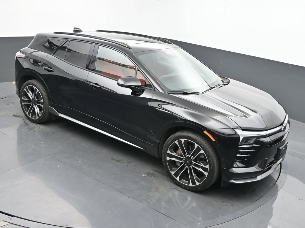 Used 2025 Chevrolet Blazer EV SS w/ Performance Package image 39