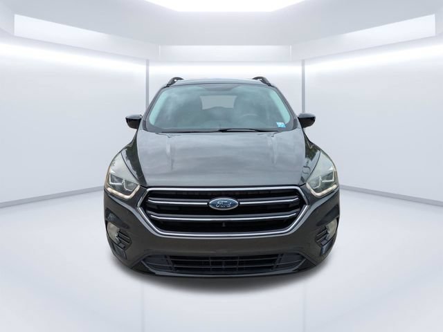 Used 2017 Ford Escape SE w/ Equipment Group 201A FWD image 9