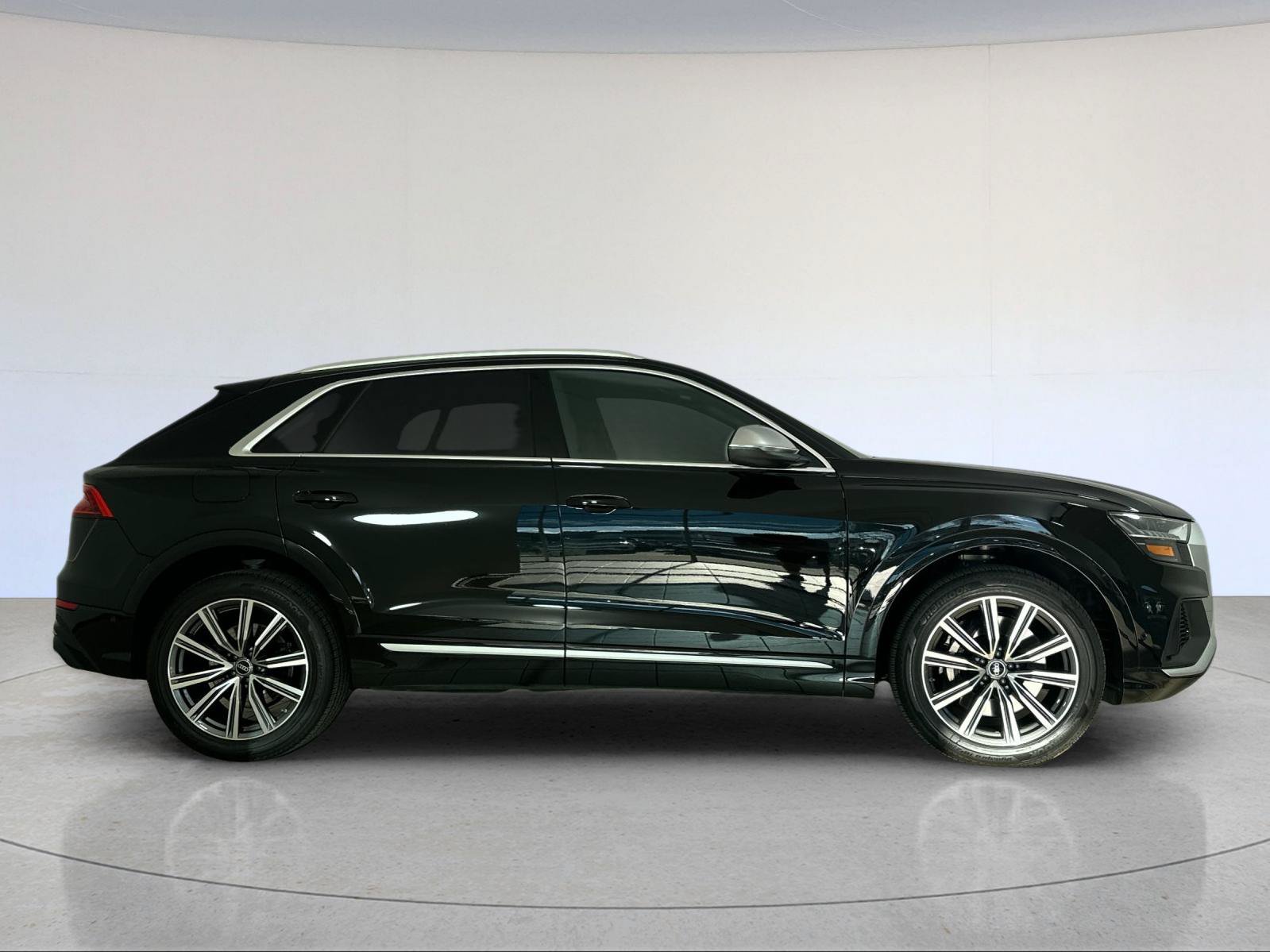 Used 2023 Audi SQ8 Prestige w/ Prestige Package AWD/4WD image 7