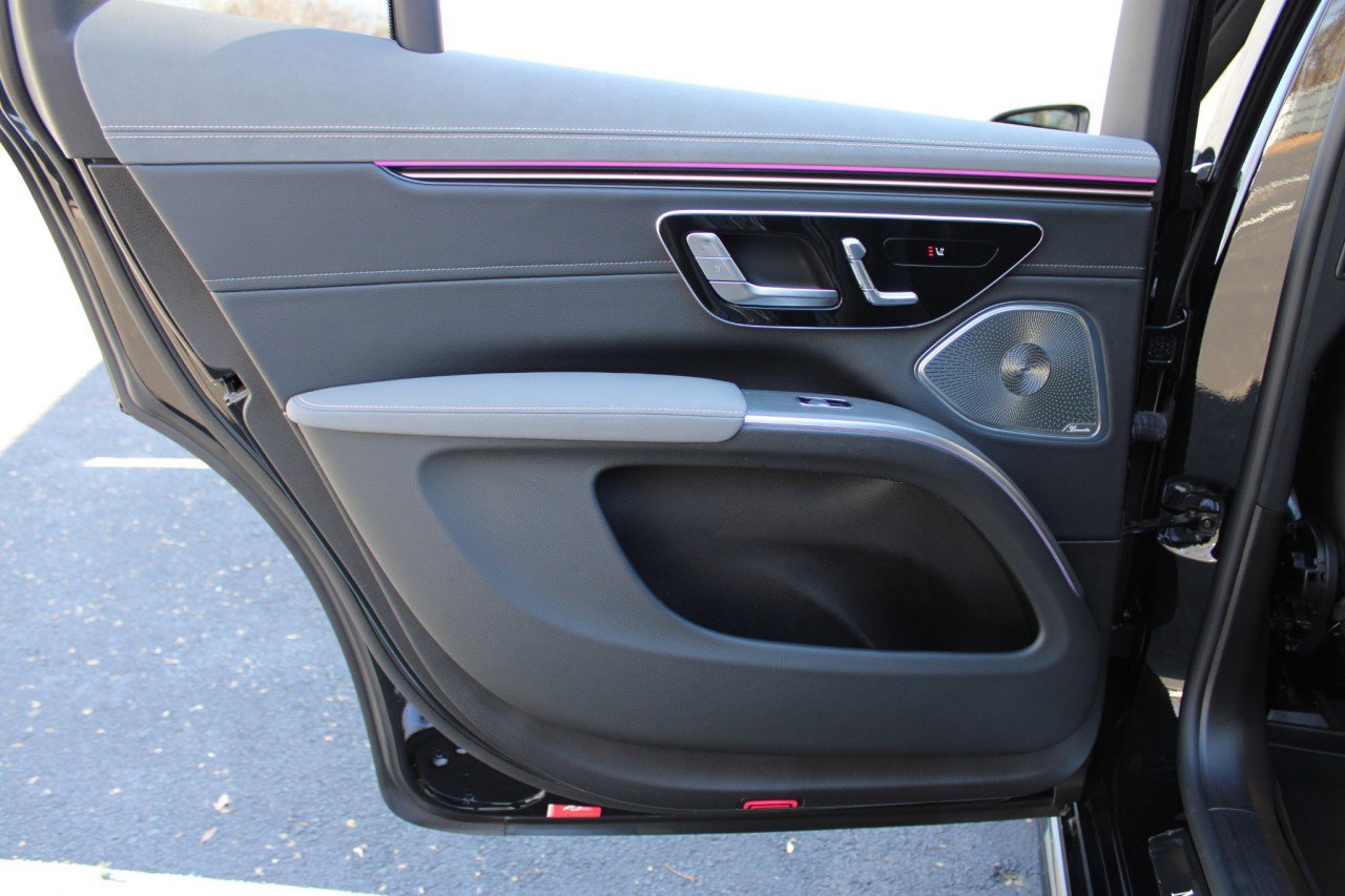 Used 2023 Mercedes-Benz EQS 580 4MATIC SUV image 26