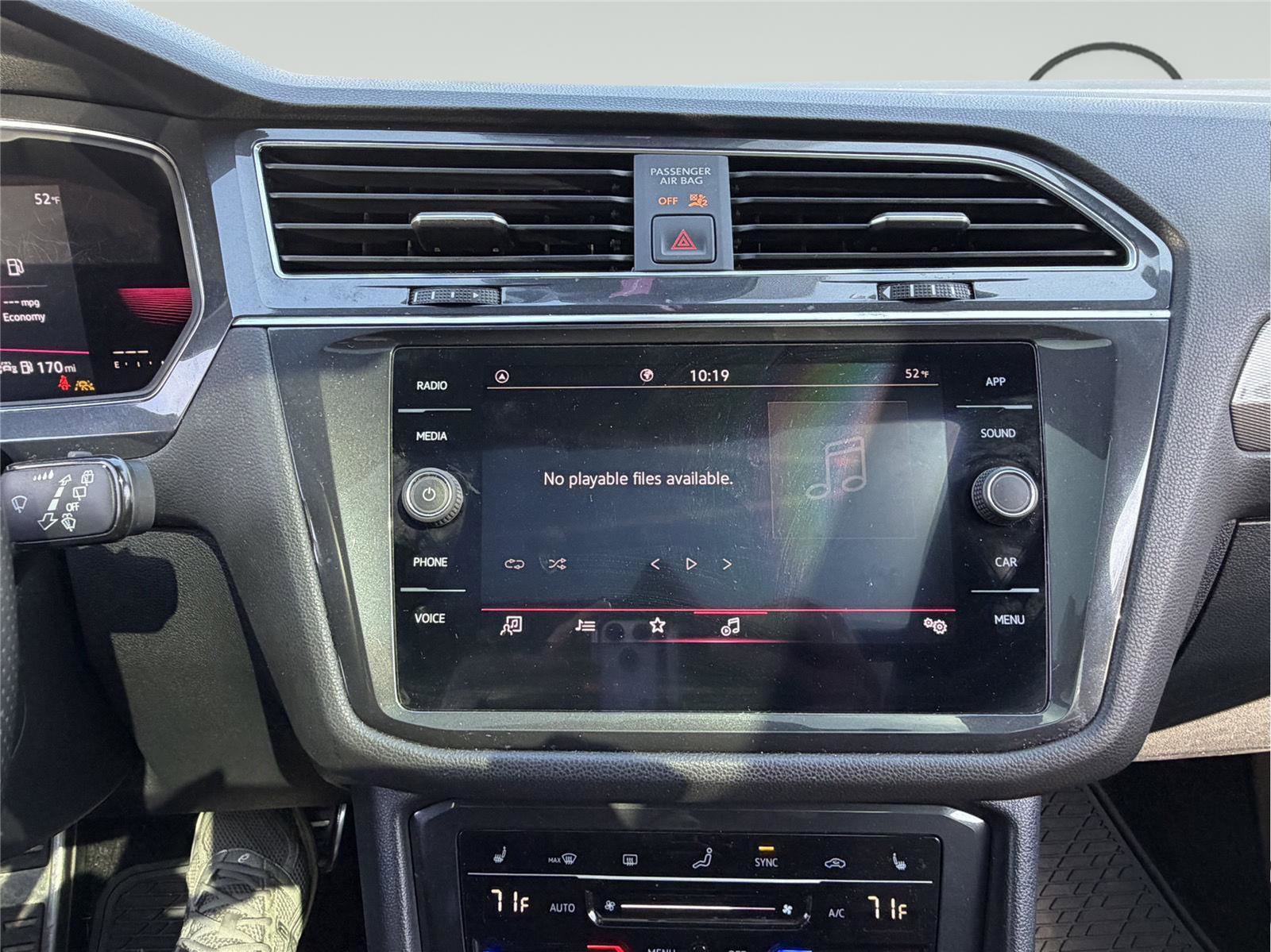 Used 2022 Volkswagen Tiguan SE R-Line image 18