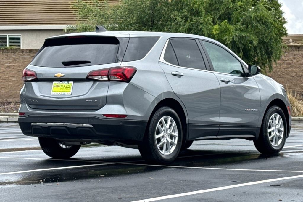 Used 2024 Chevrolet Equinox LT AWD/4WD image 11