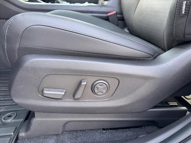 Certified 2025 Kia Carnival SX Prestige image 12