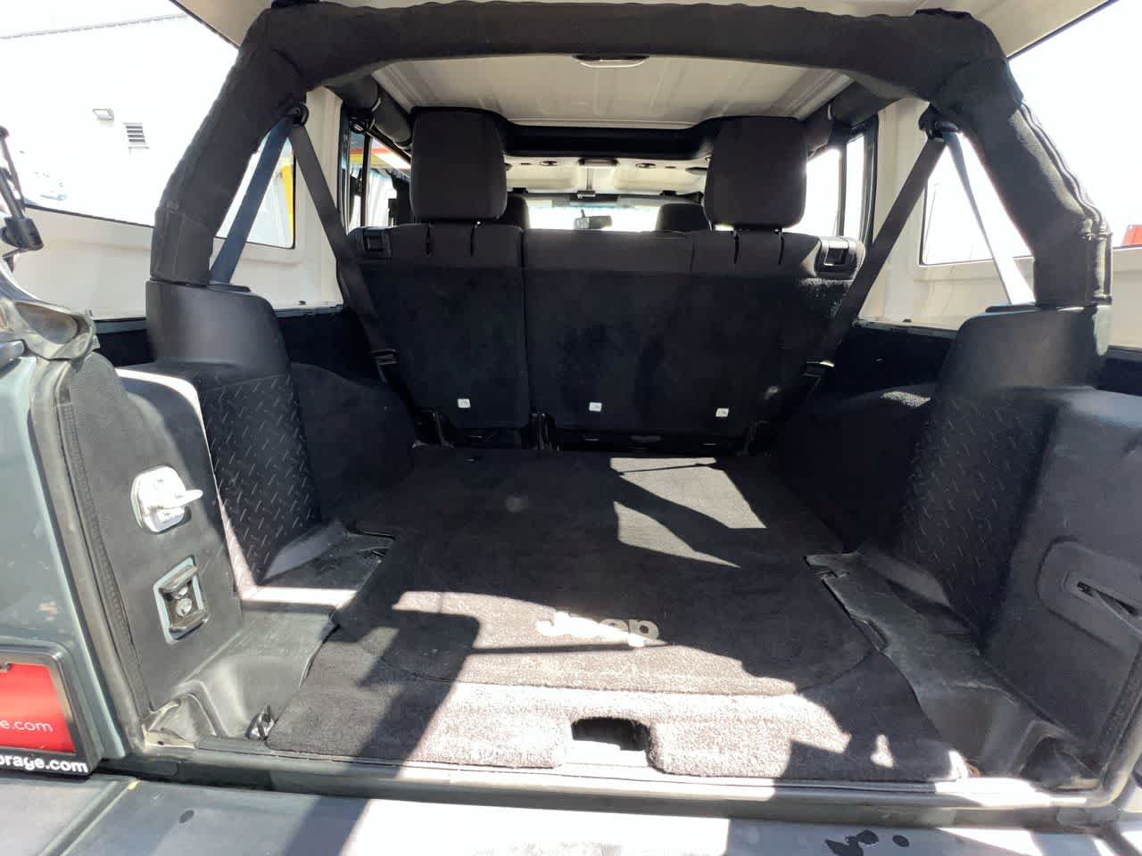 Used 2014 Jeep Wrangler Unlimited Sport w/ Quick Order Package 24S AWD/4WD image 26