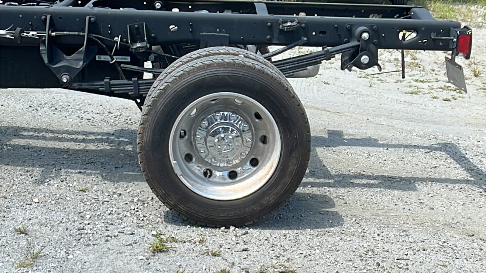 New 2025 RAM 5500 4x4 Regular Cab image 12