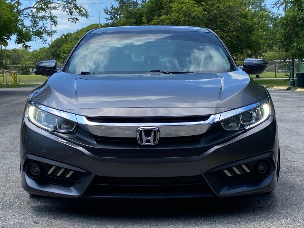 Used 2018 Honda Civic EX-T image 2