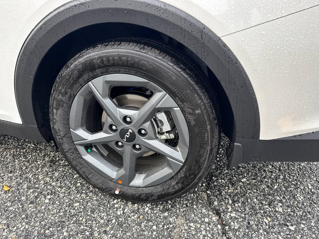 New 2025 Kia K4 FWD image 19