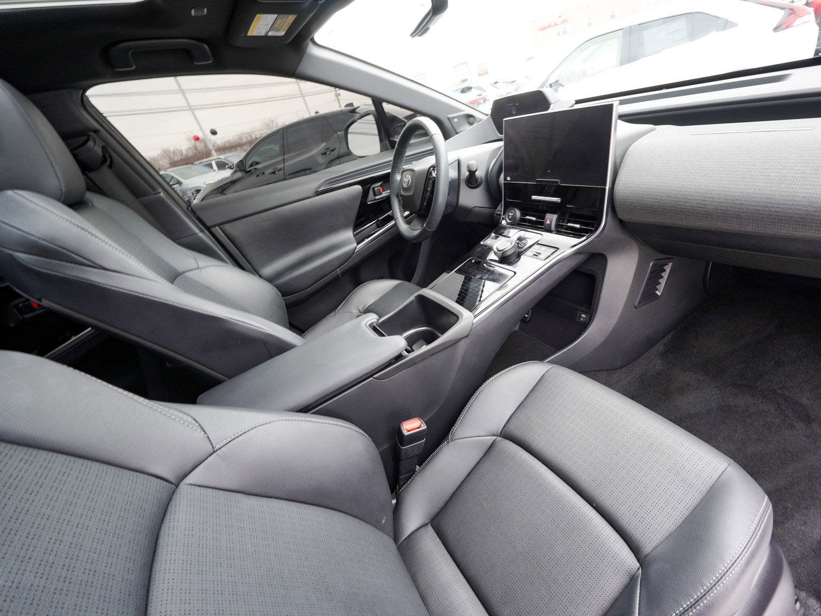 Used 2023 Toyota bZ4X Limited image 41