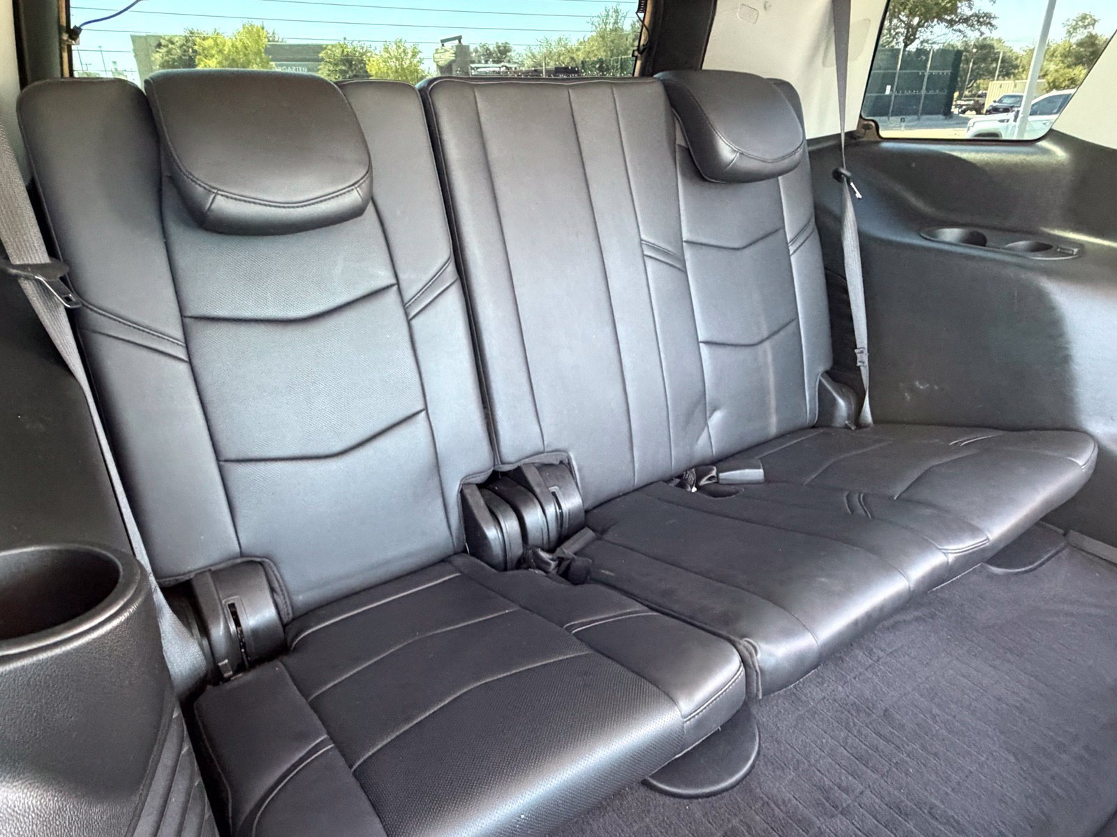Used 2020 Cadillac Escalade Luxury AWD/4WD image 43