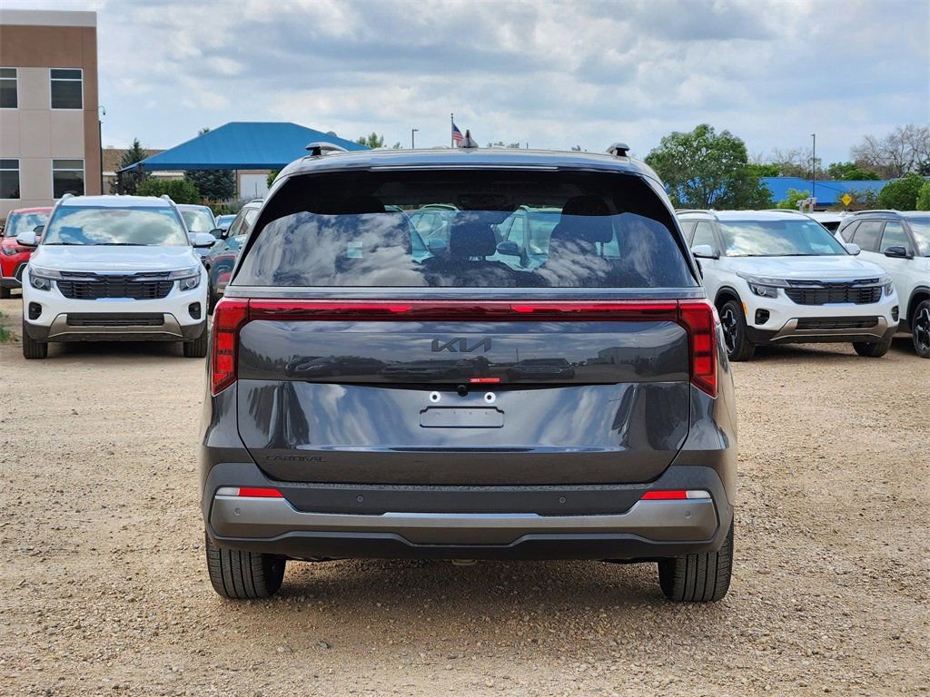 New 2026 Kia Carnival SX w/ SX Dark Edition Package FWD image 6