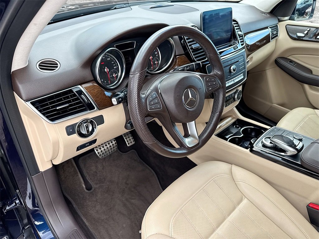 Used 2019 Mercedes-Benz GLE 400 4MATIC w/ Premium 1 Package image 10