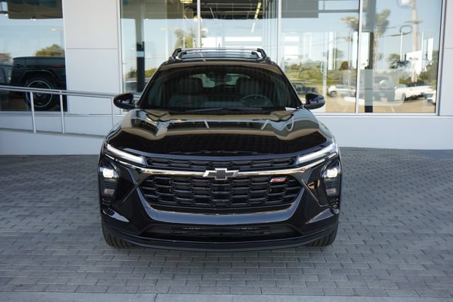 New 2026 Chevrolet Trax RS w/ Sunroof Package FWD image 3