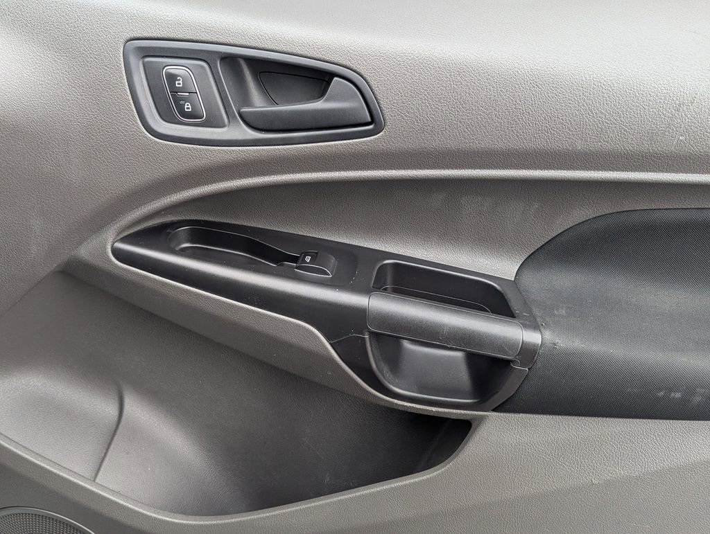 Used 2020 Ford Transit Connect XL image 21