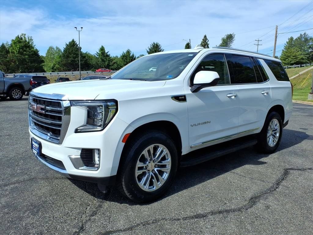 Used 2024 GMC Yukon SLT AWD/4WD image 8