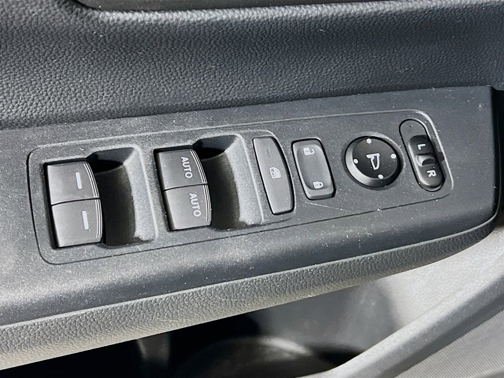 Used 2023 Honda CR-V Sport image 17