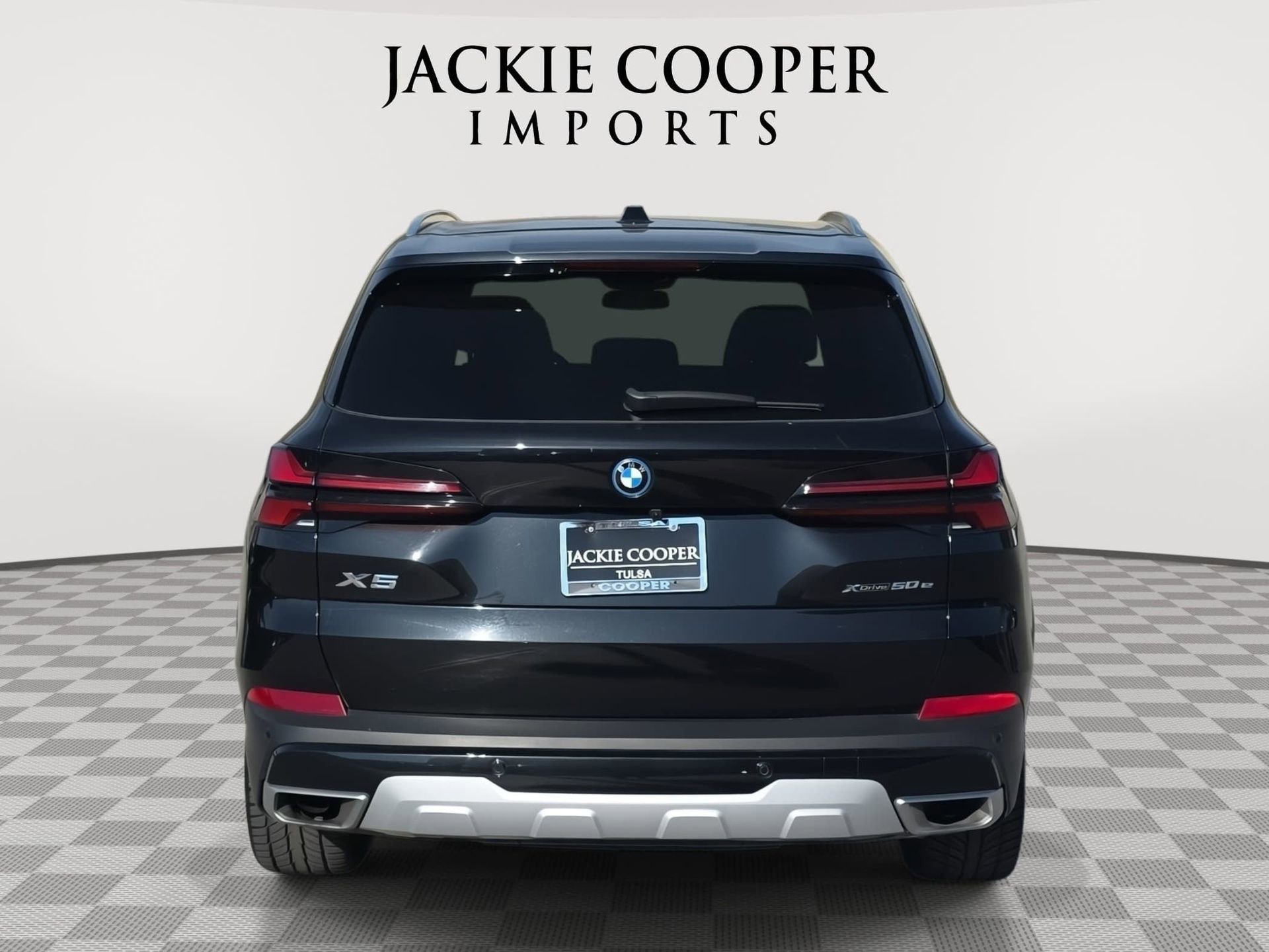 Used 2025 BMW X5 xDrive50e image 6