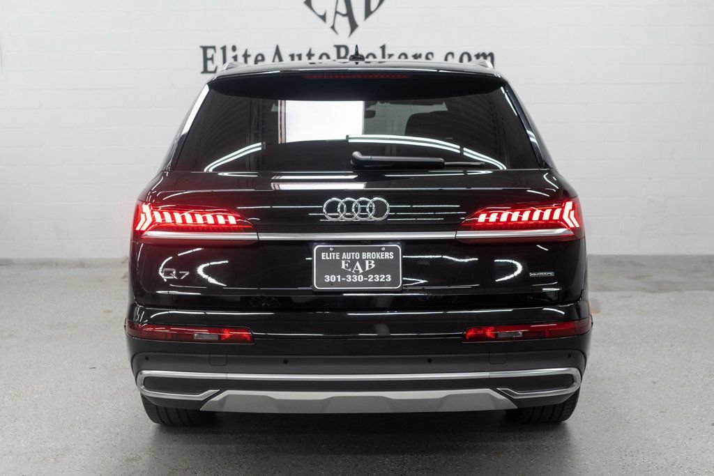 Used 2023 Audi Q7 3.0T Premium w/ Convenience Package AWD/4WD image 4