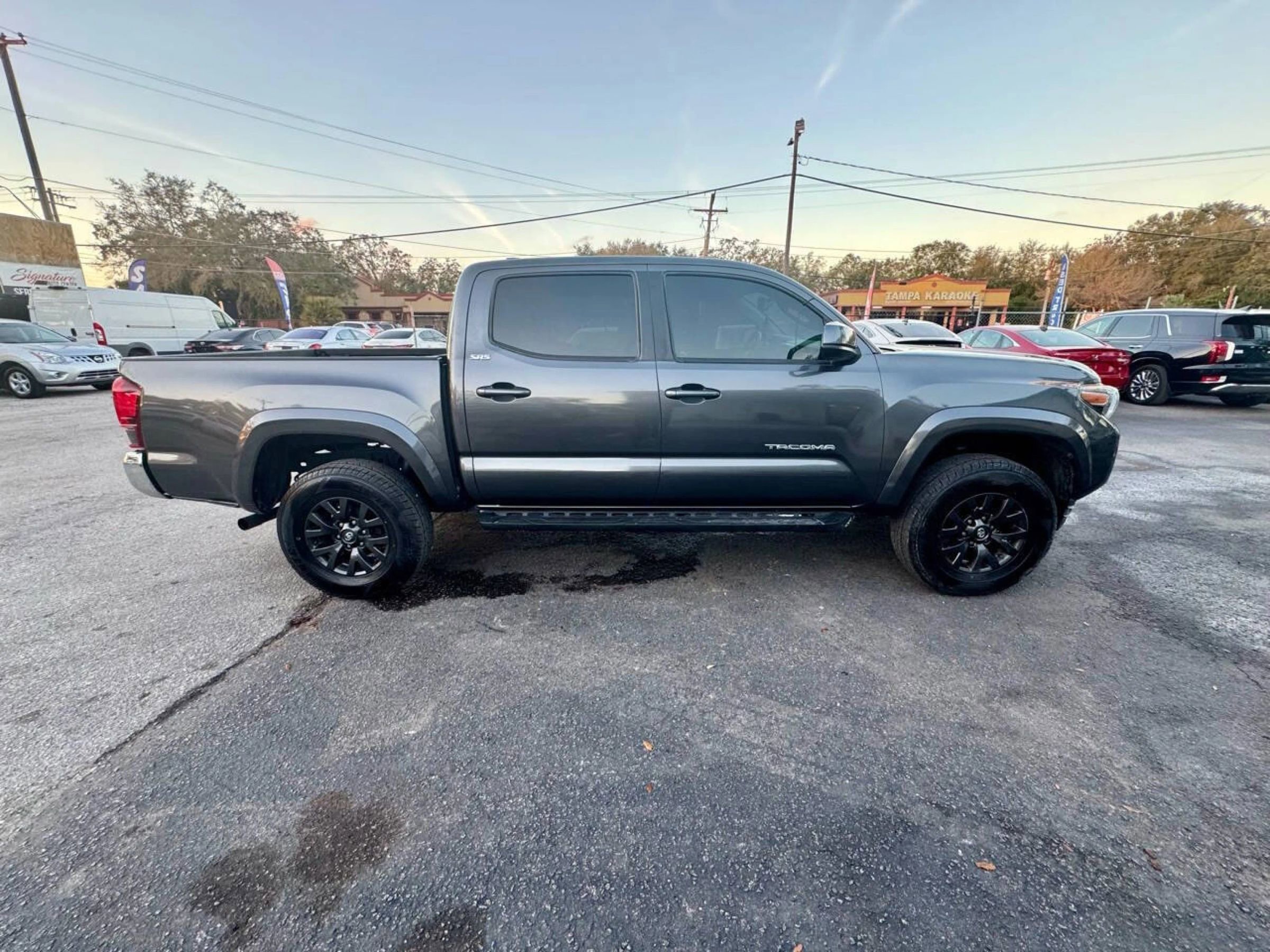 Used 2020 Toyota Tacoma SR5 image 14