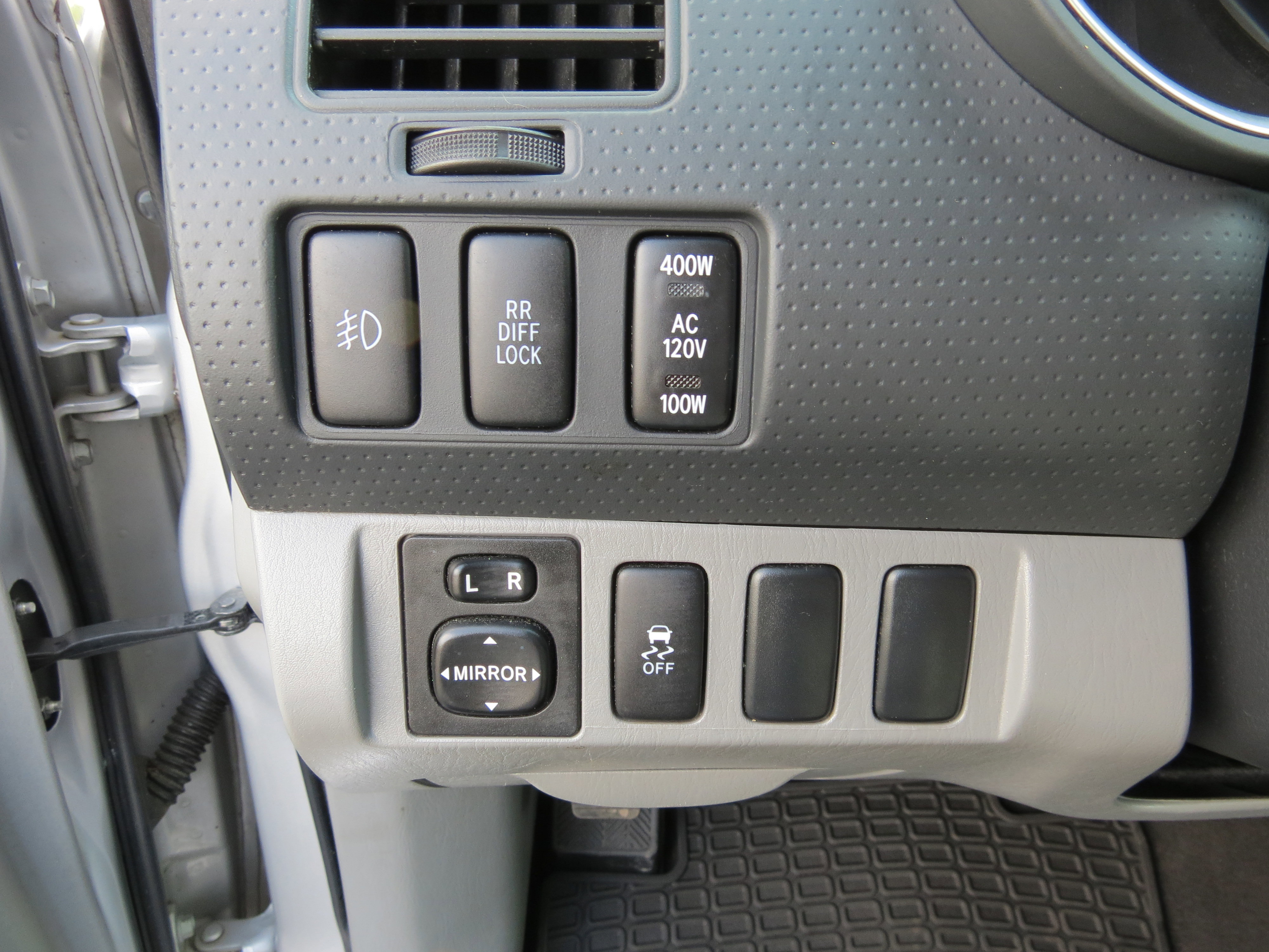 Used 2012 Toyota Tacoma PreRunner w/ TRD Off-Road Pkg RWD image 17