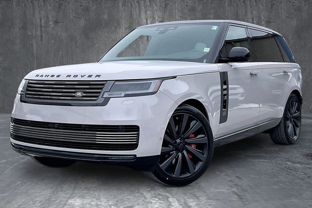 New 2026 Land Rover Range Rover SV image 1