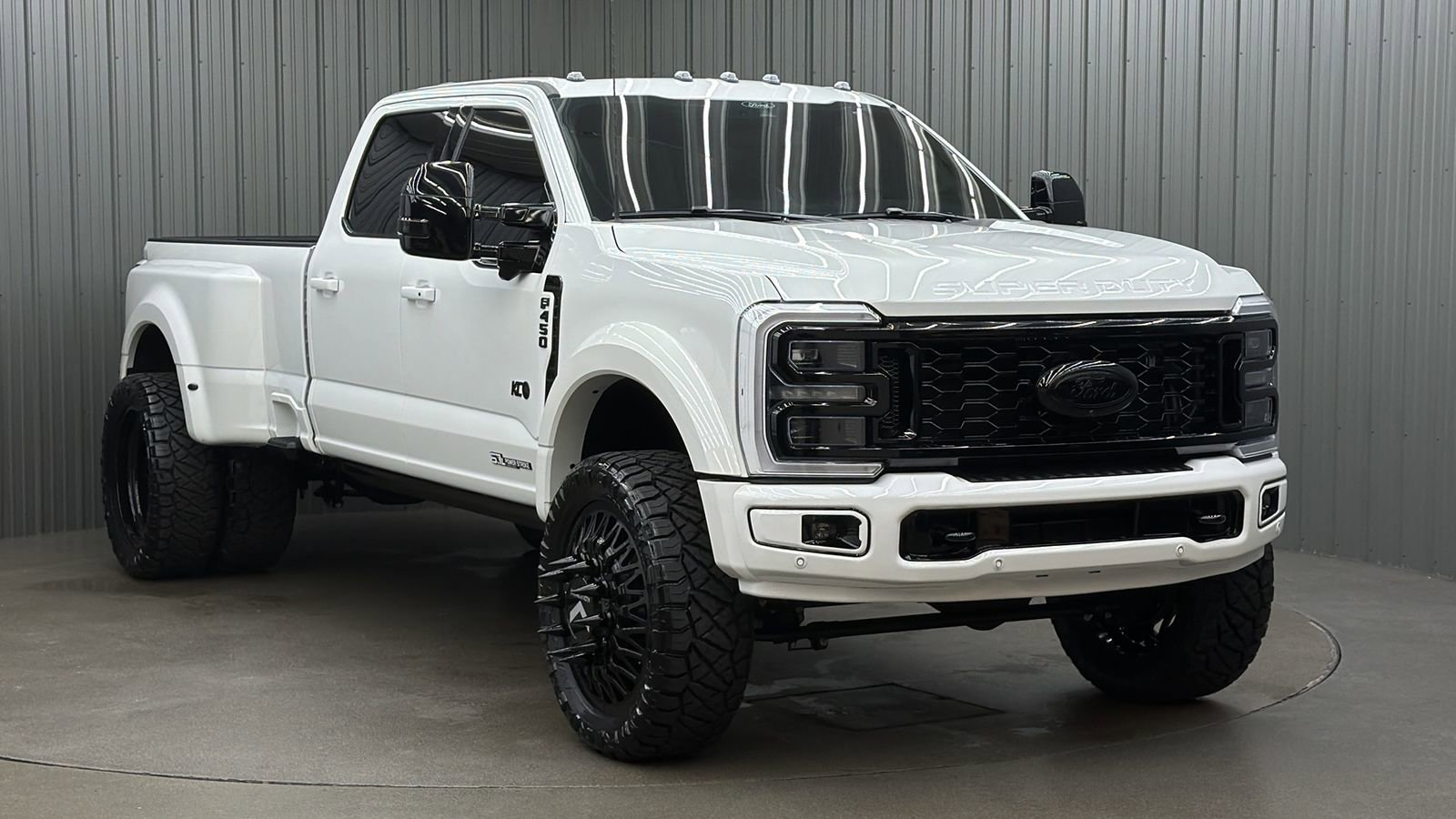 Used 2026 Ford F450 Platinum w/ Platinum Plus Package image 7