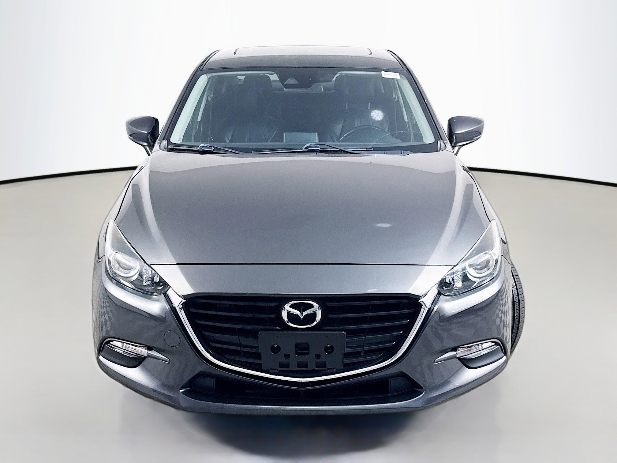 Used 2018 MAZDA MAZDA3 Touring image 2