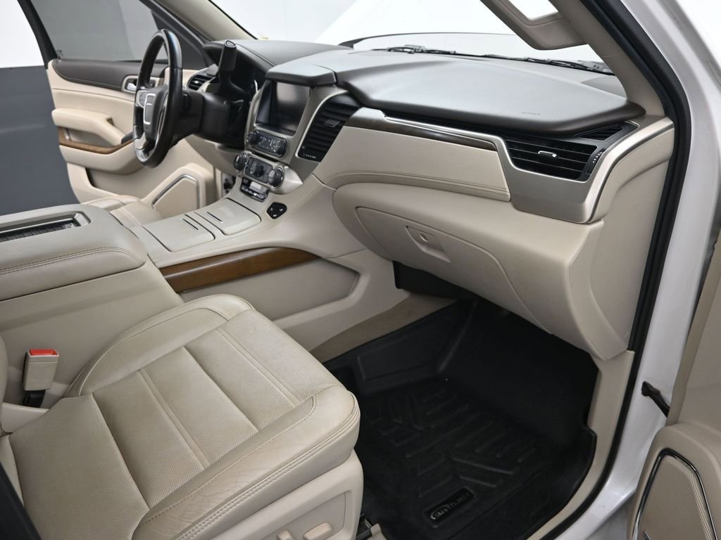 Used 2020 GMC Yukon XL Denali w/ Open Road Package image 27