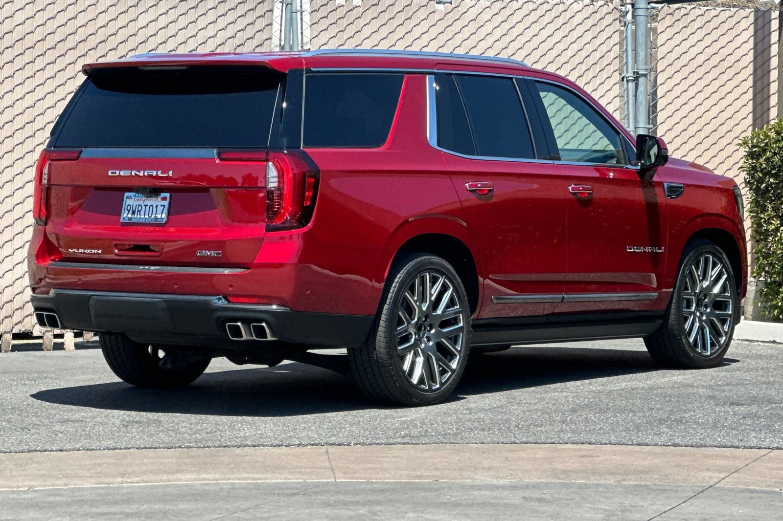 Certified 2026 GMC Yukon Denali Ultimate AWD/4WD image 4