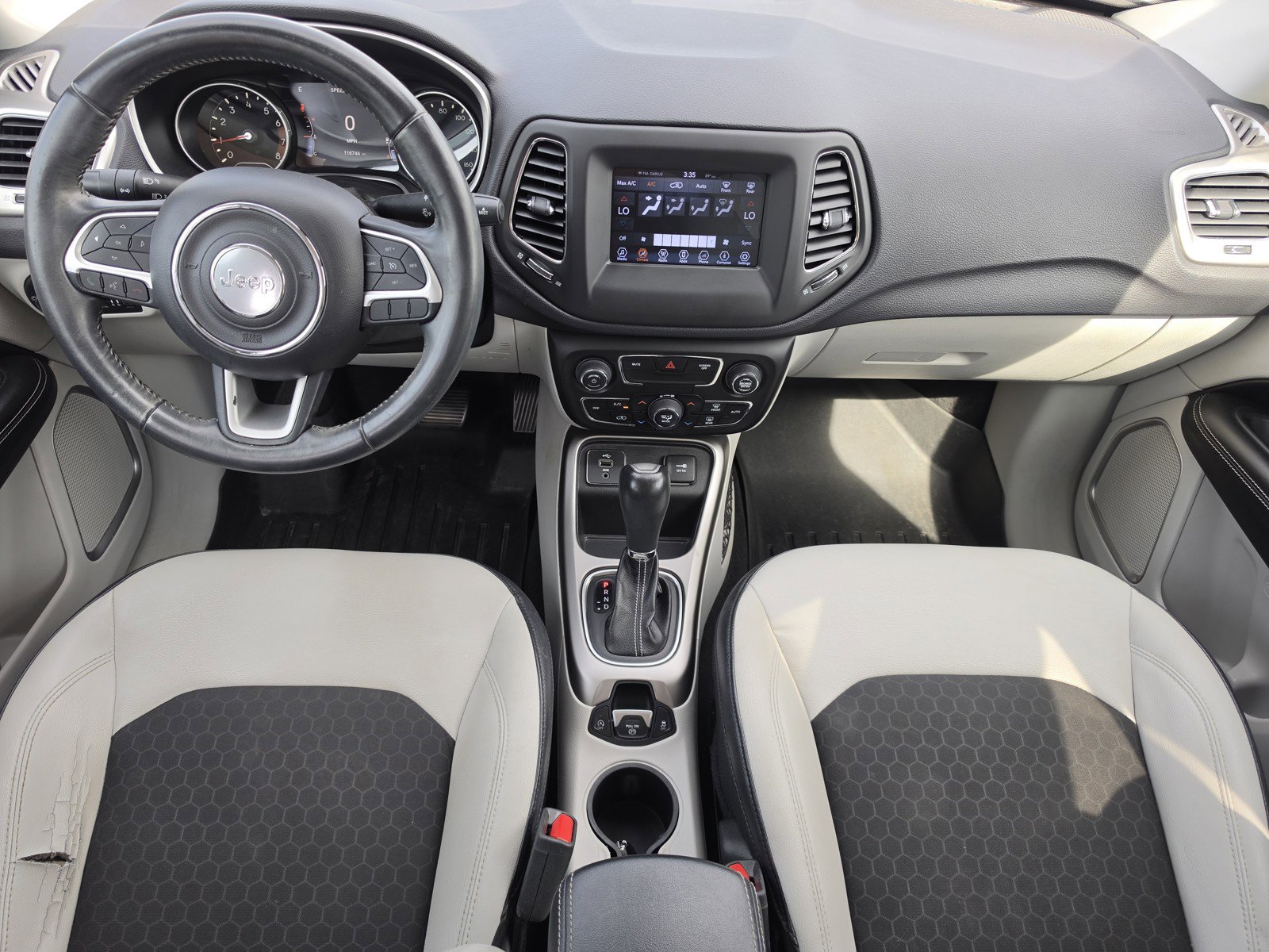 Used 2018 Jeep Compass Latitude w/ Popular Equipment Group image 9
