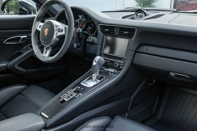 Used 2014 Porsche 911 Turbo S AWD/4WD image 39