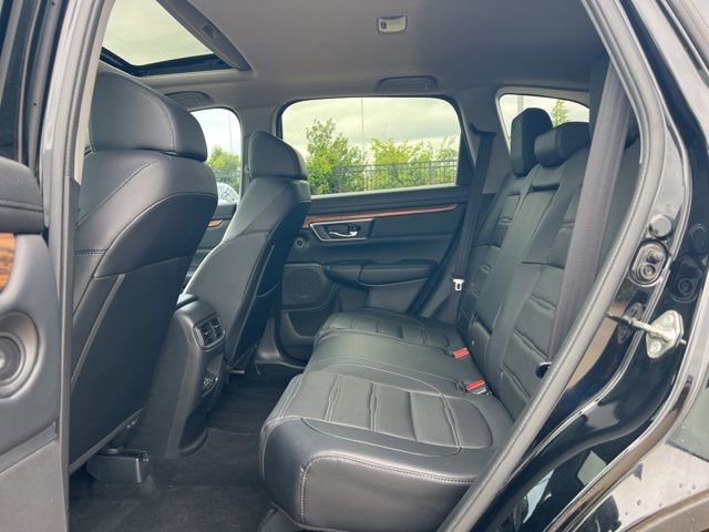 Used 2018 Honda CR-V Touring image 16