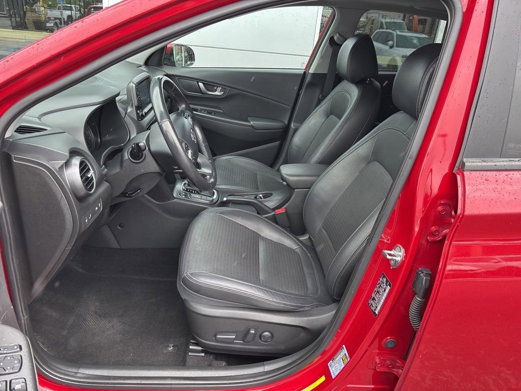 Used 2021 Hyundai Kona Limited AWD/4WD image 12