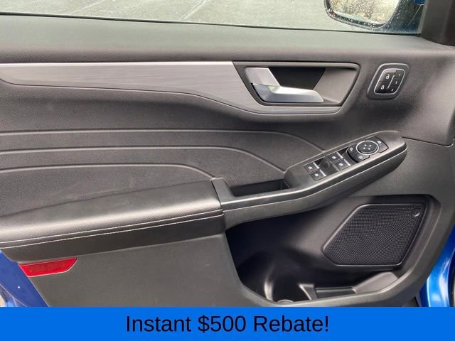 Used 2023 Ford Escape Platinum image 16