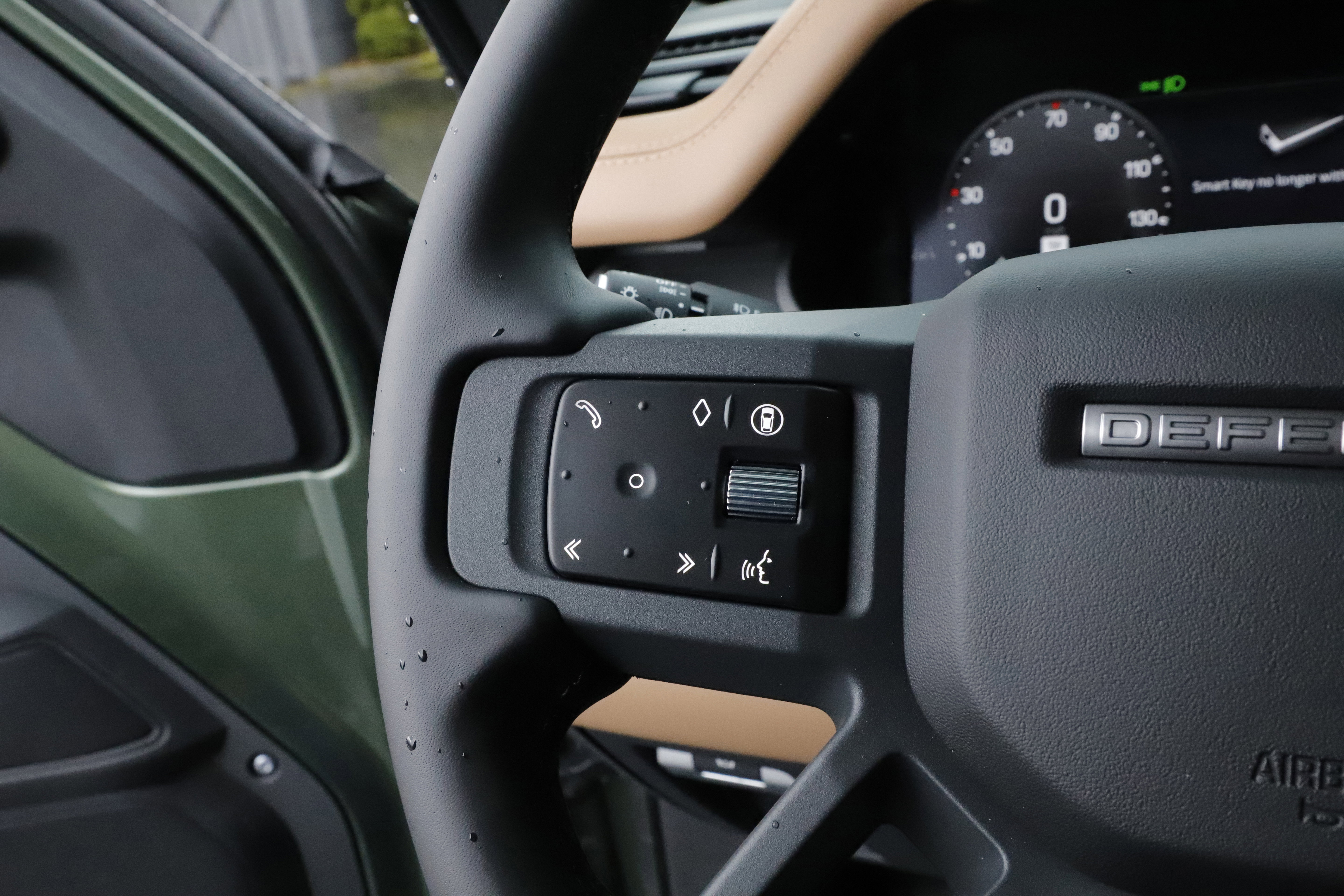 New 2026 Land Rover Defender 110 X-Dynamic SE AWD/4WD image 23