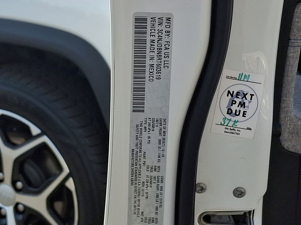 Used 2024 Jeep Compass Latitude image 26