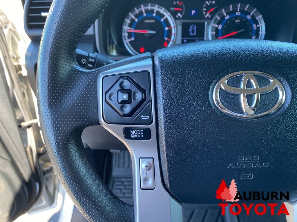 Used 2016 Toyota 4Runner SR5 AWD/4WD image 36
