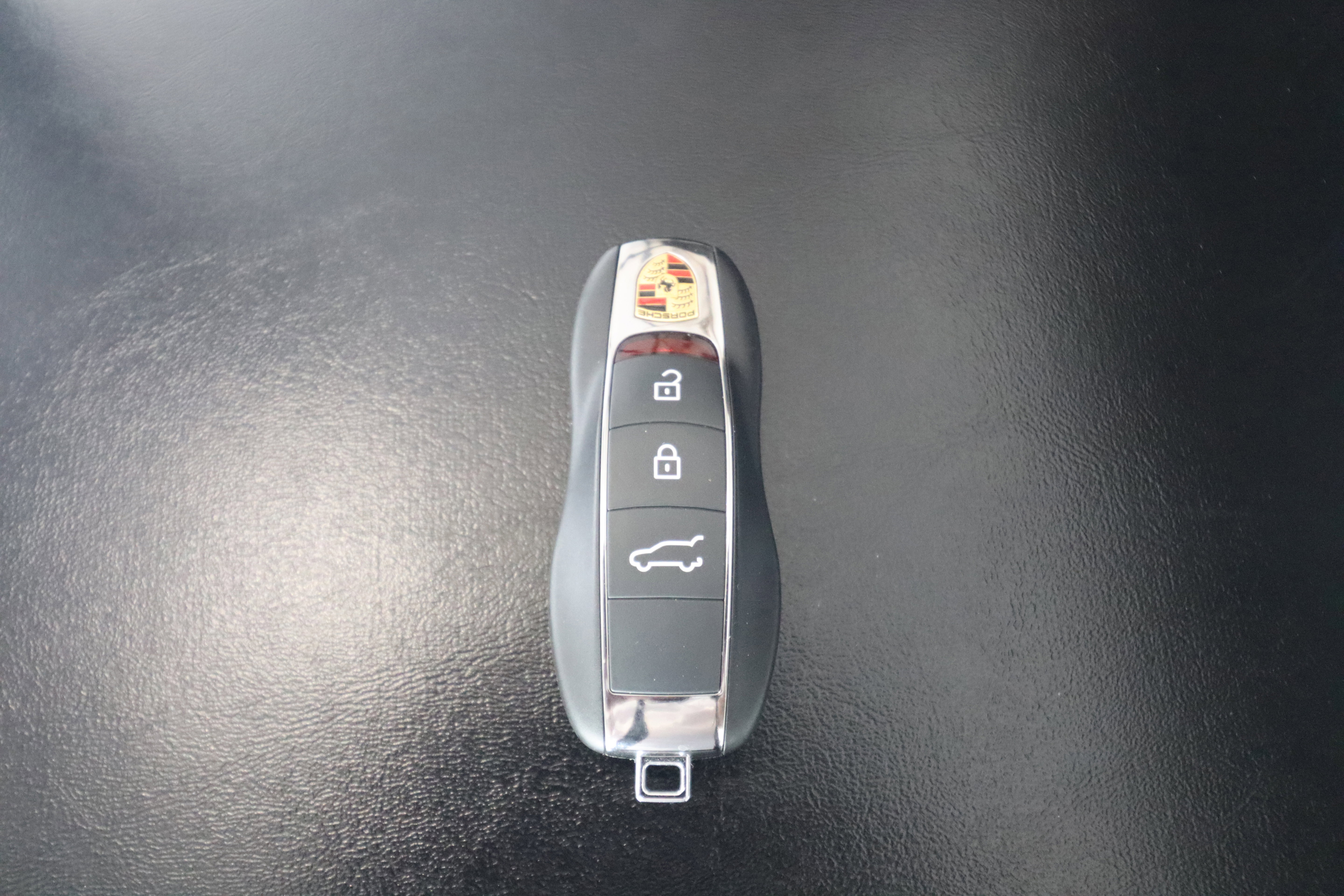 Certified 2025 Porsche Macan image 25