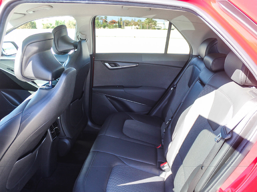 Used 2023 Kia Niro EX FWD image 19