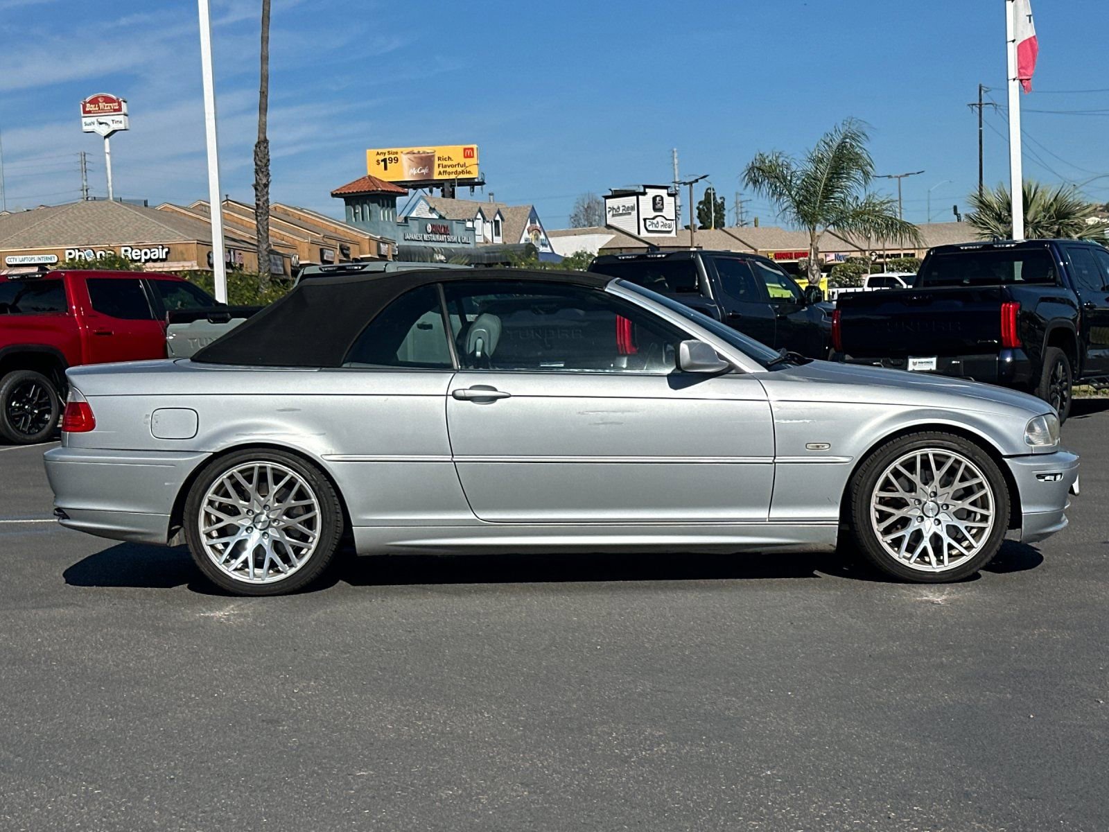 Used 2003 BMW 330Ci Convertible image 6