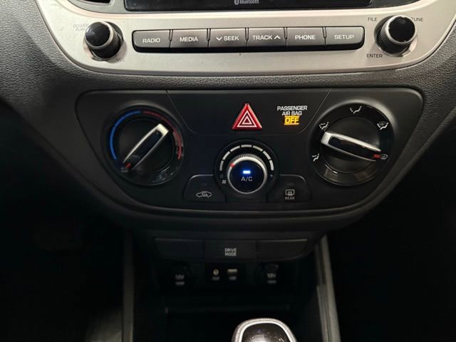 Used 2020 Hyundai Accent SE image 17