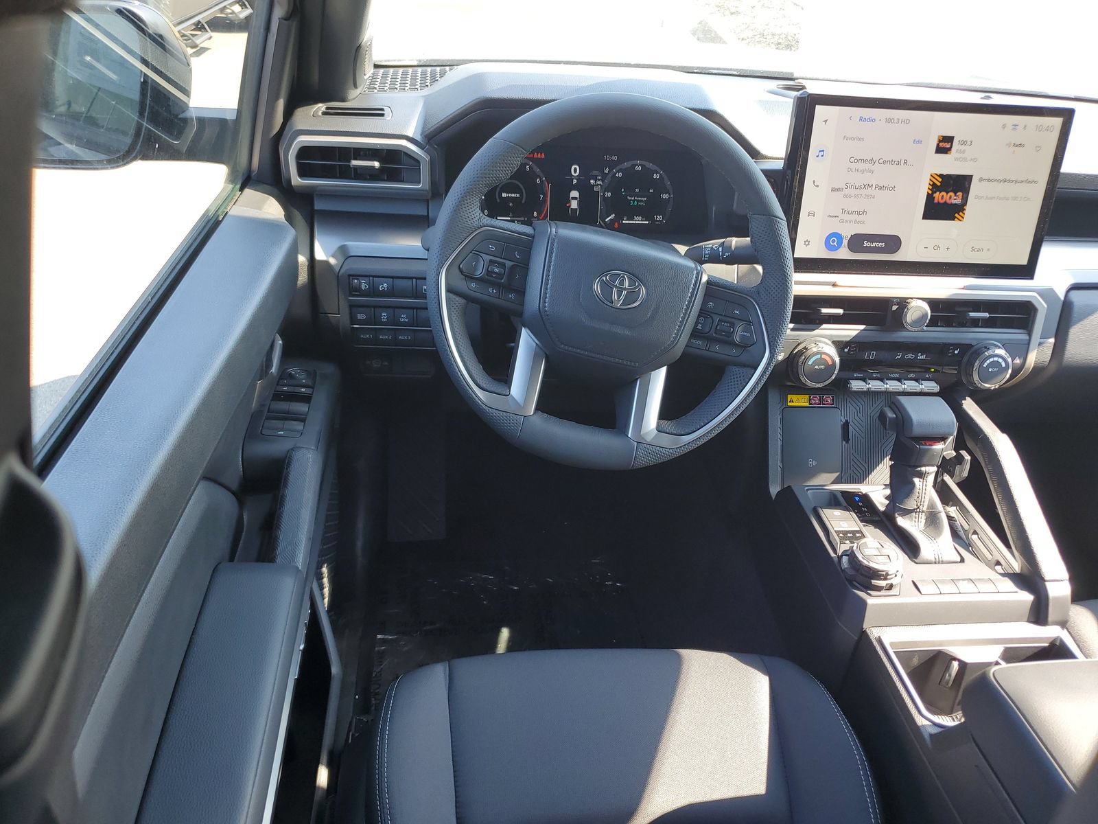 Used 2026 Toyota Tacoma TRD Off-Road w/ TRD Off Road Upgrade Package AWD/4WD image 10