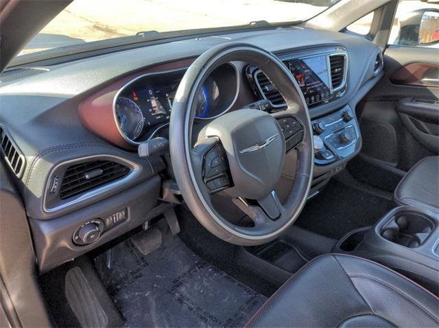 Certified 2020 Chrysler Pacifica Limited FWD image 10