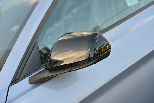 Used 2022 Ford Mustang Shelby GT500 w/ Carbon Fiber Track Pack image 9